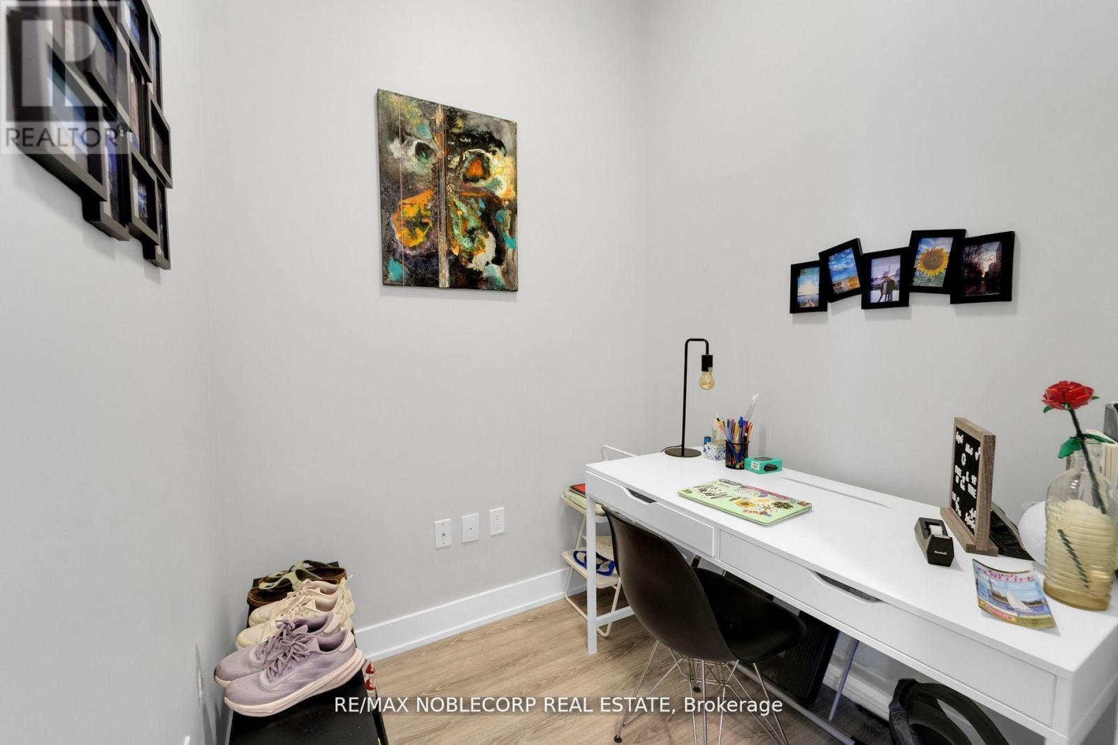 4202 - 20 Shore Breeze Drive, Toronto, Ontario  M8V 1A1 - Photo 9 - W12637640