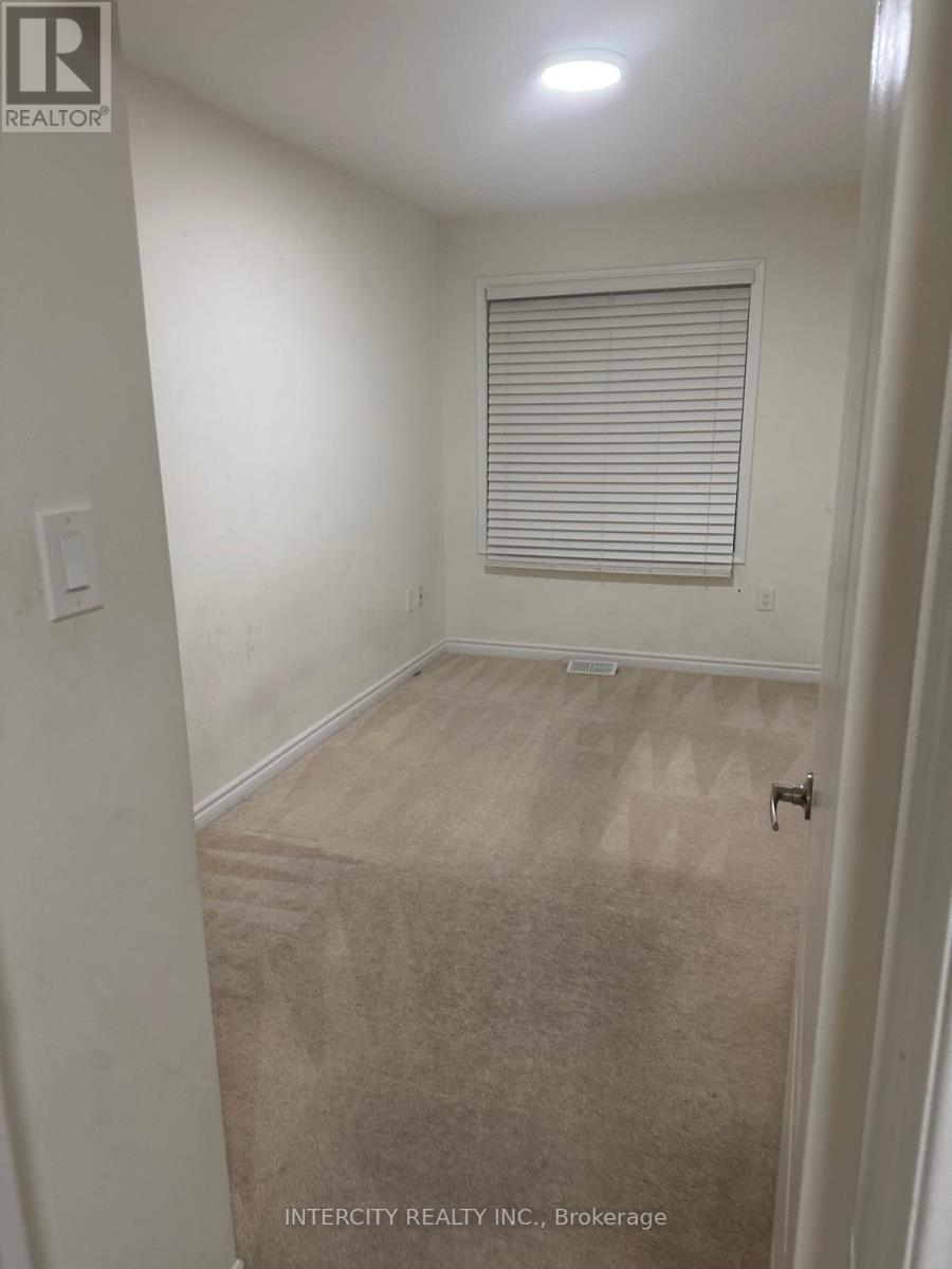 30 Stedford Crescent, Brampton, Ontario  L7A 4P5 - Photo 10 - W12636360