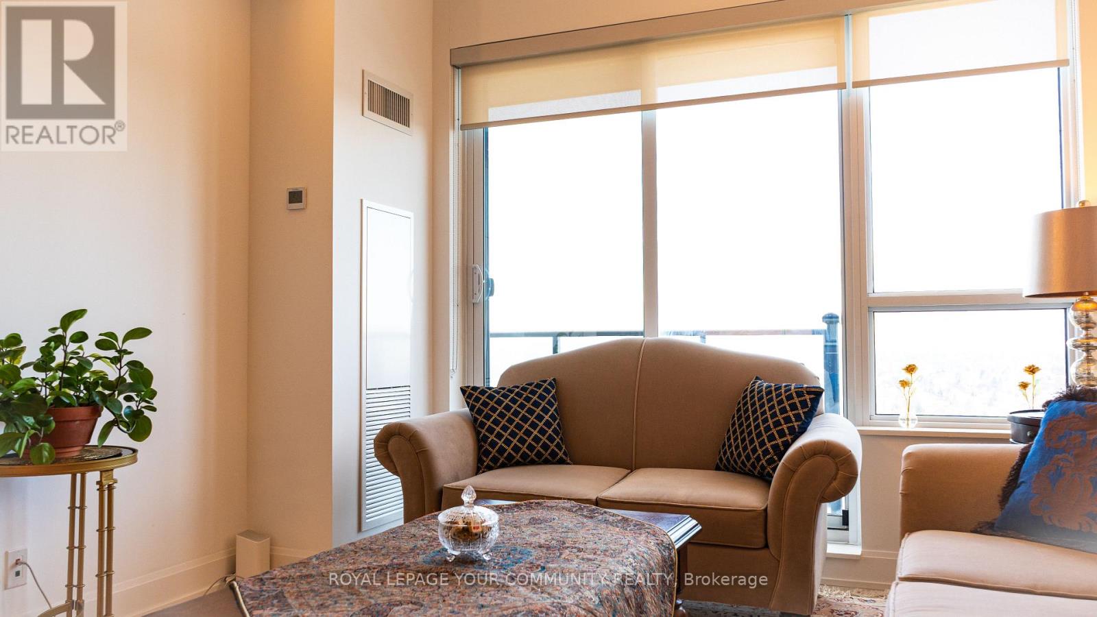 2012 - 12 Ghandi Lane, Markham, Ontario  L3T 0G8 - Photo 9 - N12598778