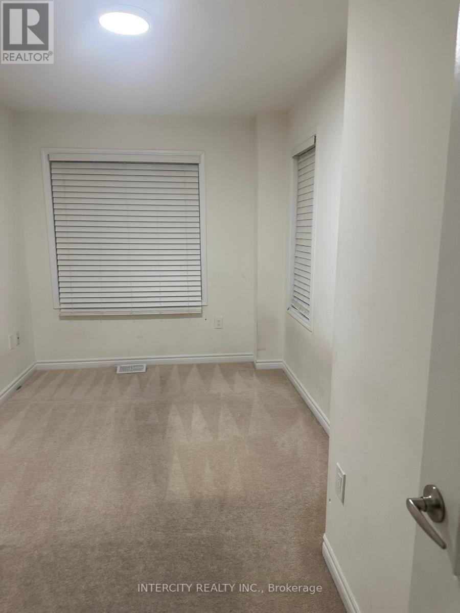 30 Stedford Crescent, Brampton, Ontario  L7A 4P5 - Photo 11 - W12636360