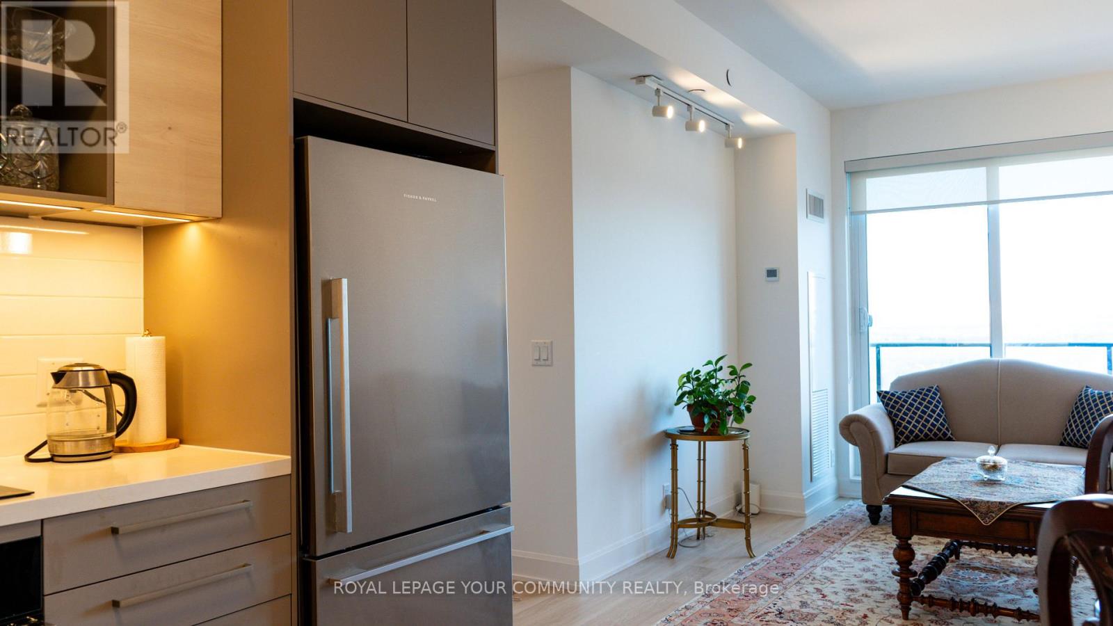 2012 - 12 Ghandi Lane, Markham, Ontario  L3T 0G8 - Photo 6 - N12598778