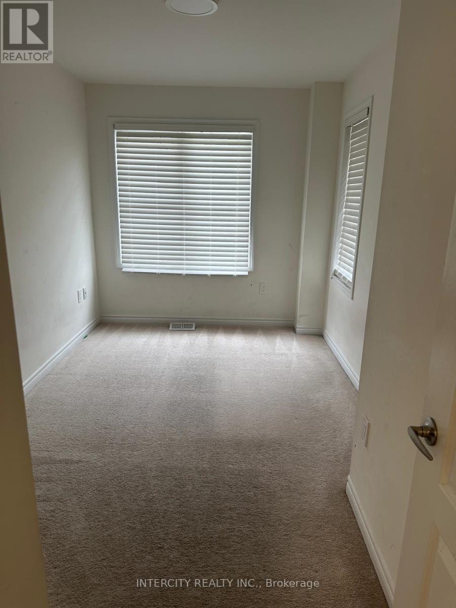 30 Stedford Crescent, Brampton, Ontario  L7A 4P5 - Photo 5 - W12636360