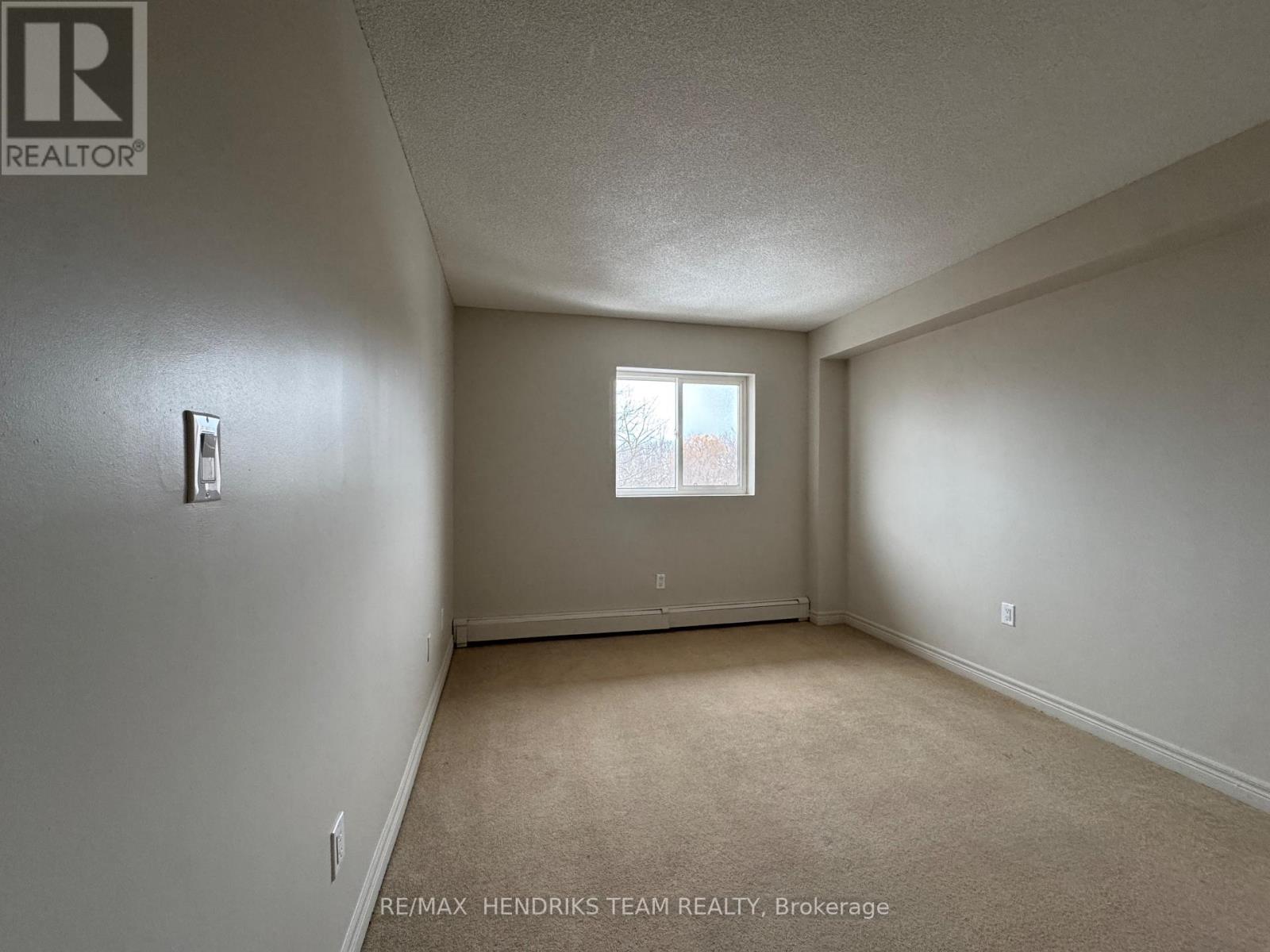 402 - 87 Rockwood Avenue, St. Catharines (Secord Woods), Ontario  L2P 3P2 - Photo 11 - X12637686