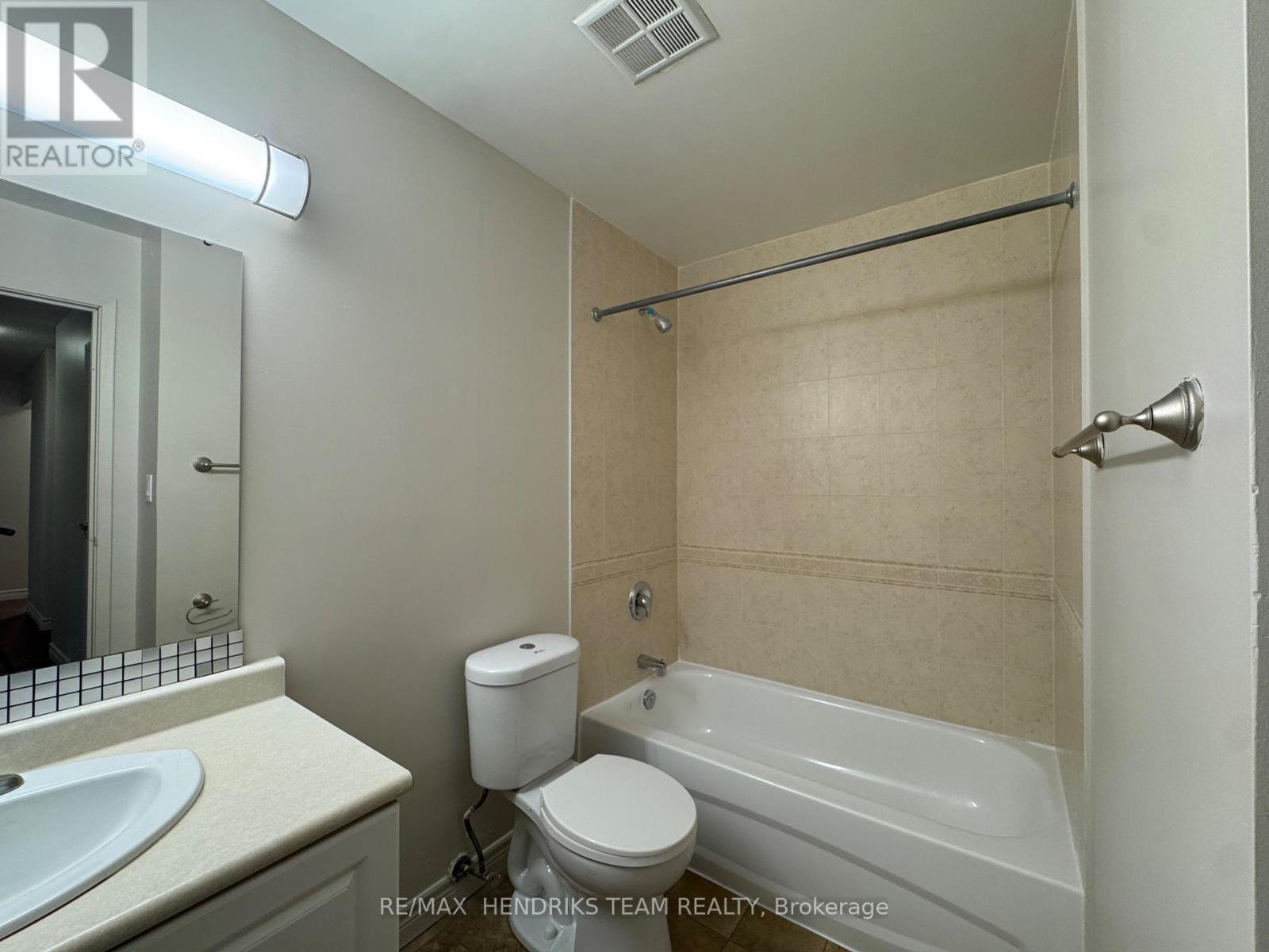 402 - 87 Rockwood Avenue, St. Catharines (Secord Woods), Ontario  L2P 3P2 - Photo 13 - X12637686