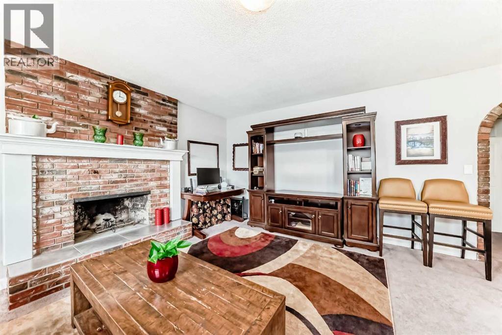 363 Templeside Circle Ne, Calgary, Alberta  T1Y 3M1 - Photo 4 - A2267080