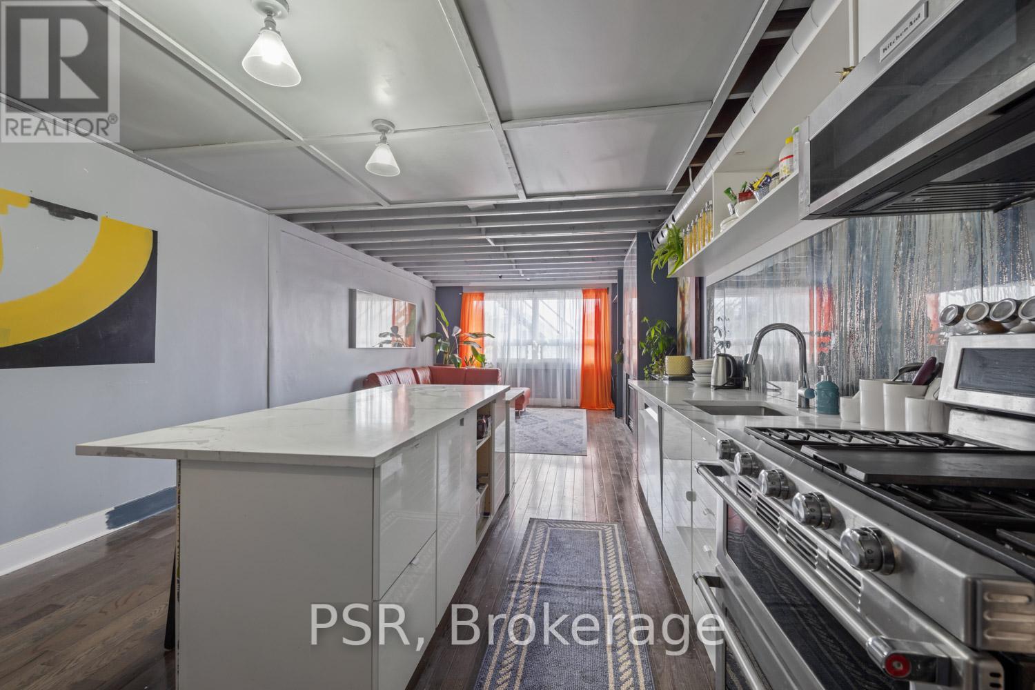 C - 1537 Eglinton Avenue W, Toronto, Ontario  M6E 2G7 - Photo 2 - C12637660