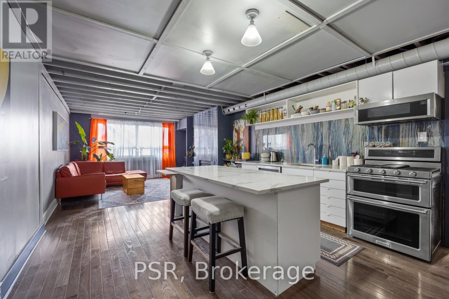 C - 1537 Eglinton Avenue W, Toronto, Ontario  M6E 2G7 - Photo 3 - C12637660