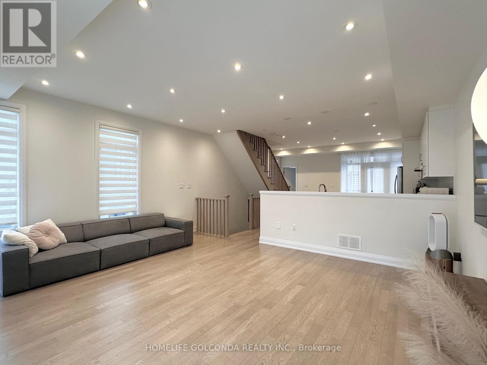 206 Moneypenny Place, Vaughan, Ontario  L4J 0K9 - Photo 11 - N12631622