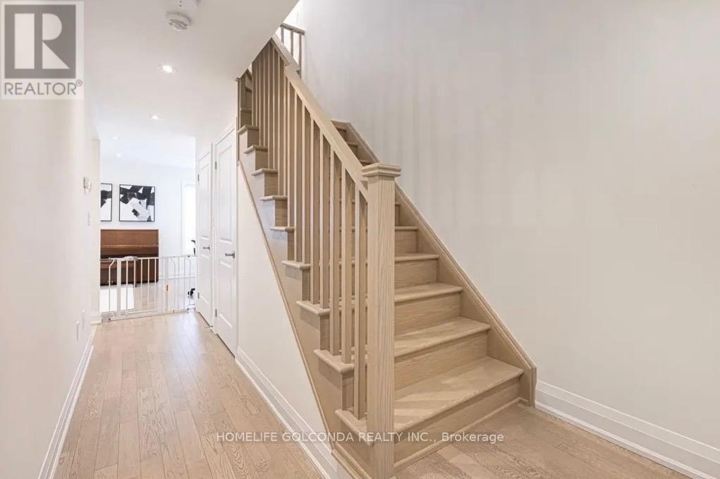 206 Moneypenny Place, Vaughan, Ontario  L4J 0K9 - Photo 4 - N12631622