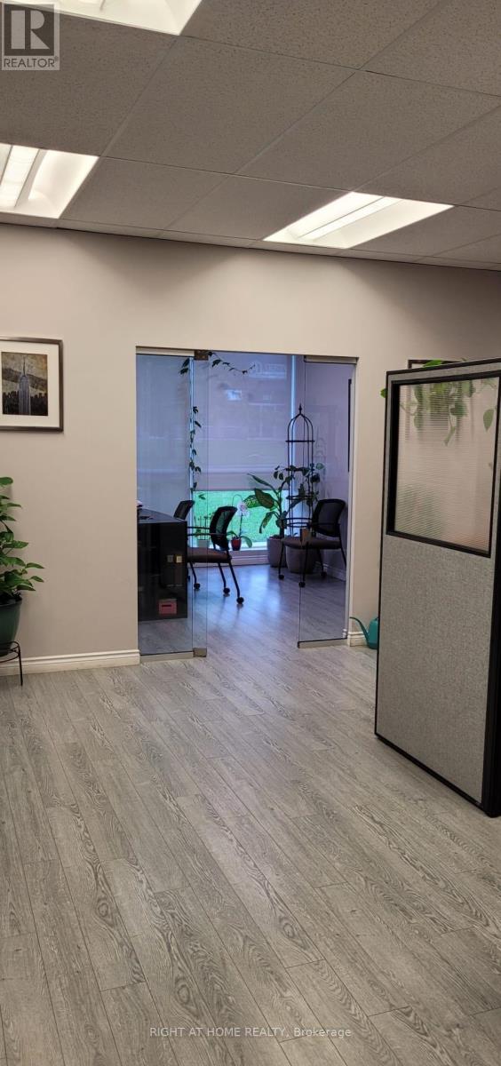 2 - 300 Supertest Road, Toronto, Ontario  M3J 2M2 - Photo 8 - W12637664