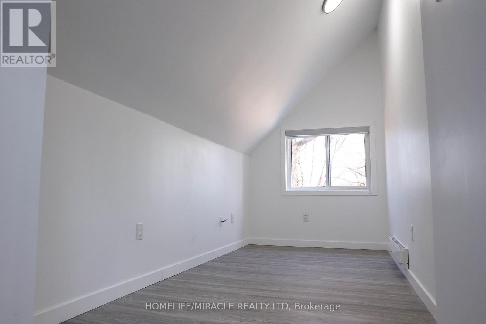 Grdn Suite - 67 Oakmount Road, Toronto, Ontario  M6P 2M3 - Photo 16 - W12637684