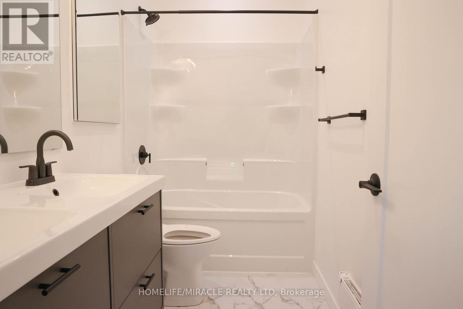 Grdn Suite - 67 Oakmount Road, Toronto, Ontario  M6P 2M3 - Photo 19 - W12637684