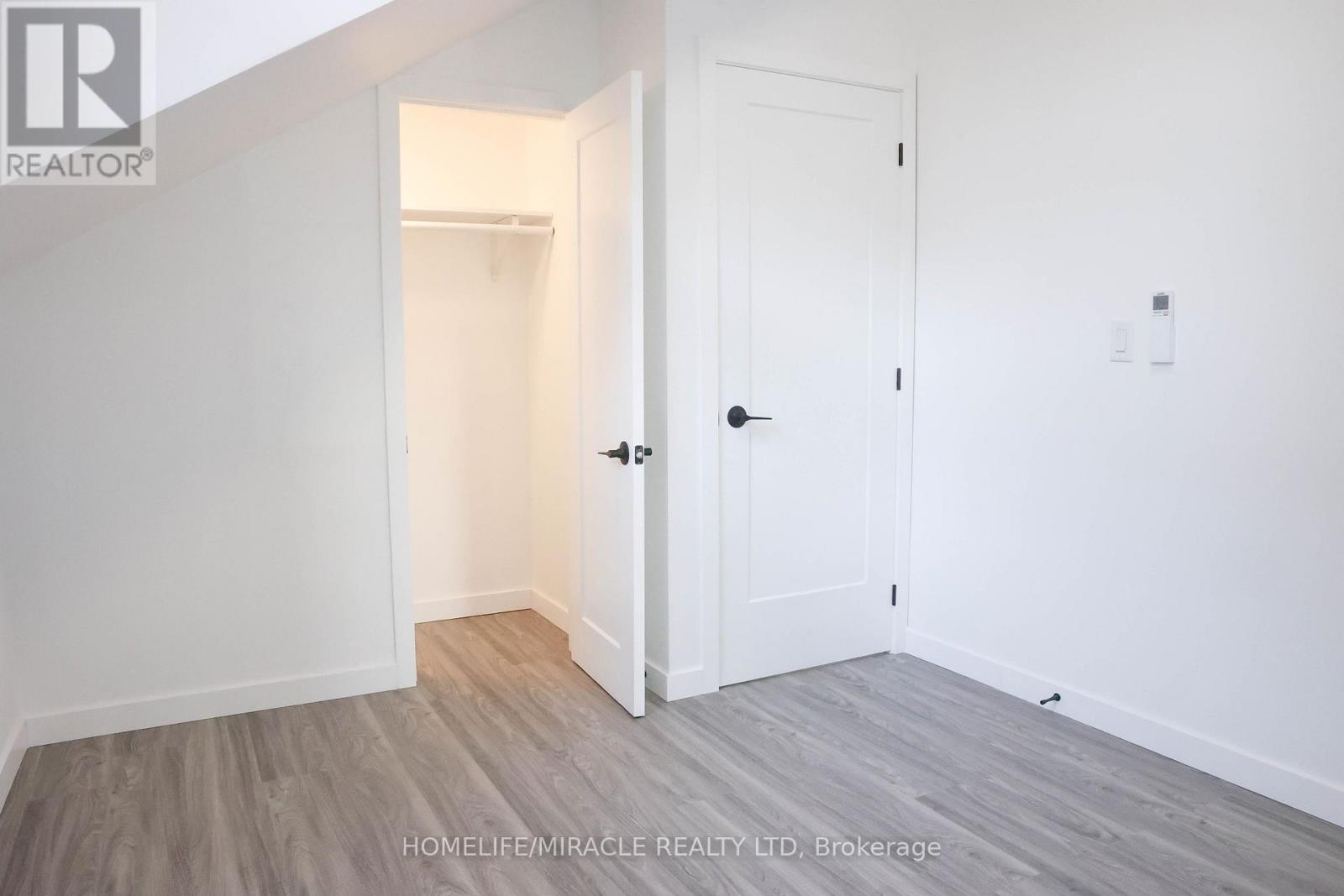 Grdn Suite - 67 Oakmount Road, Toronto, Ontario  M6P 2M3 - Photo 23 - W12637684