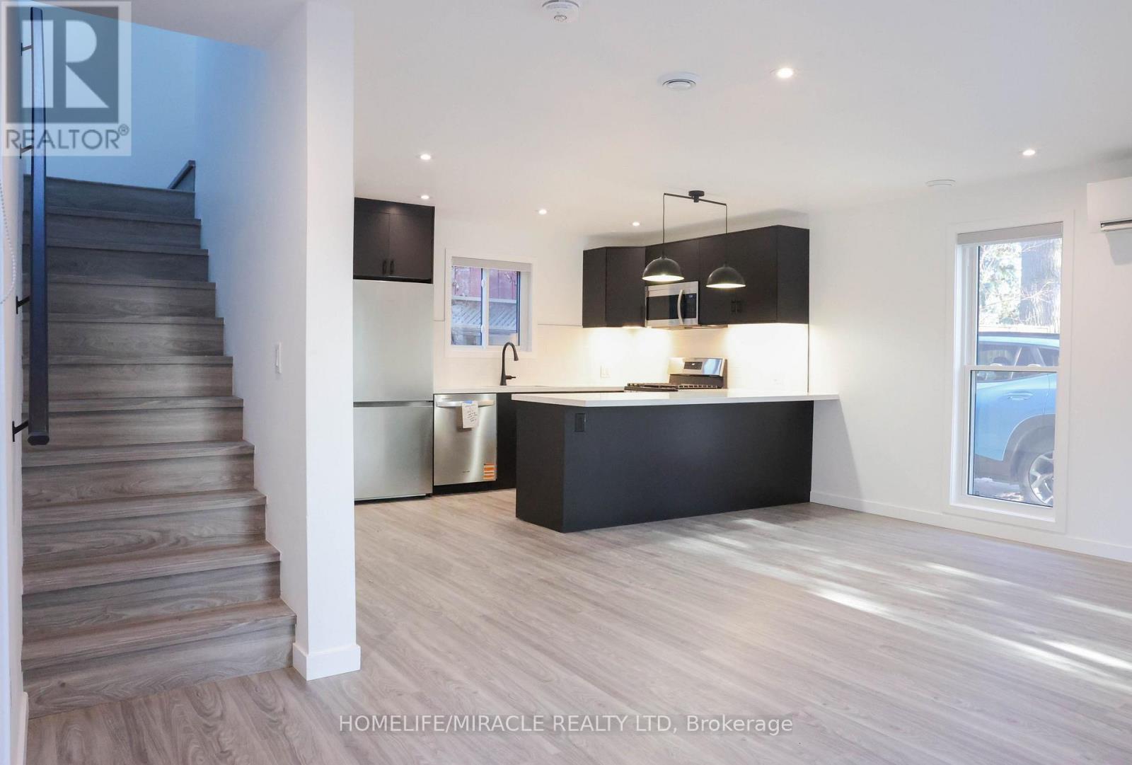 Grdn Suite - 67 Oakmount Road, Toronto, Ontario  M6P 2M3 - Photo 6 - W12637684