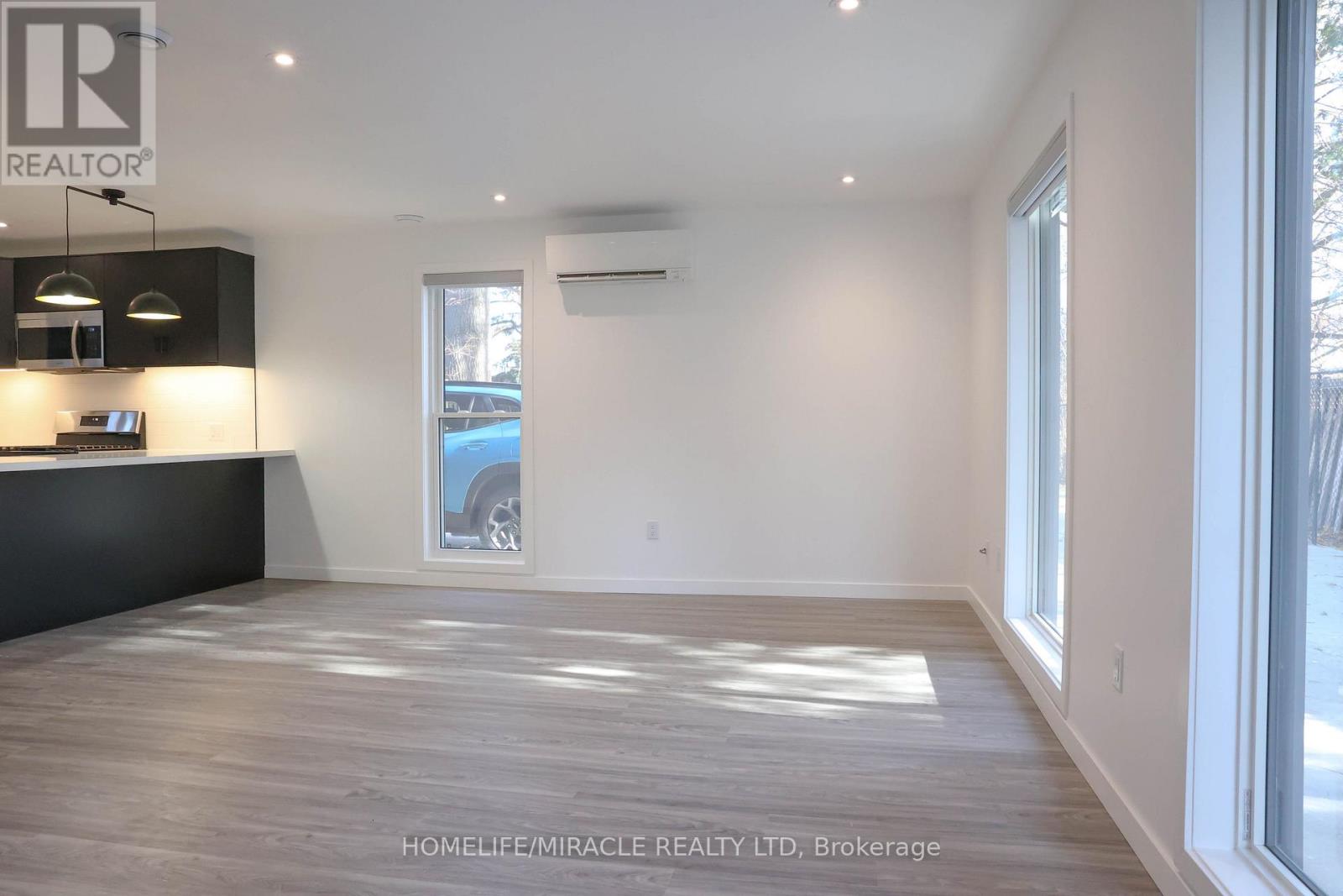 Grdn Suite - 67 Oakmount Road, Toronto, Ontario  M6P 2M3 - Photo 7 - W12637684