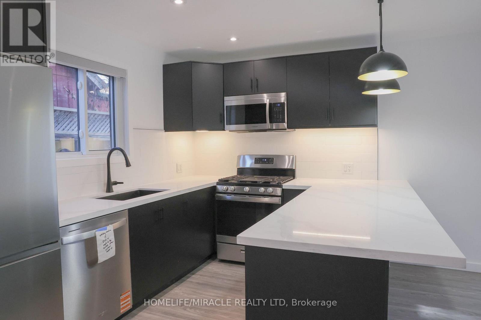 Grdn Suite - 67 Oakmount Road, Toronto, Ontario  M6P 2M3 - Photo 8 - W12637684