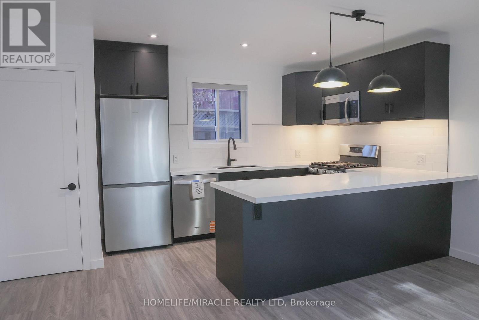 Grdn Suite - 67 Oakmount Road, Toronto, Ontario  M6P 2M3 - Photo 9 - W12637684