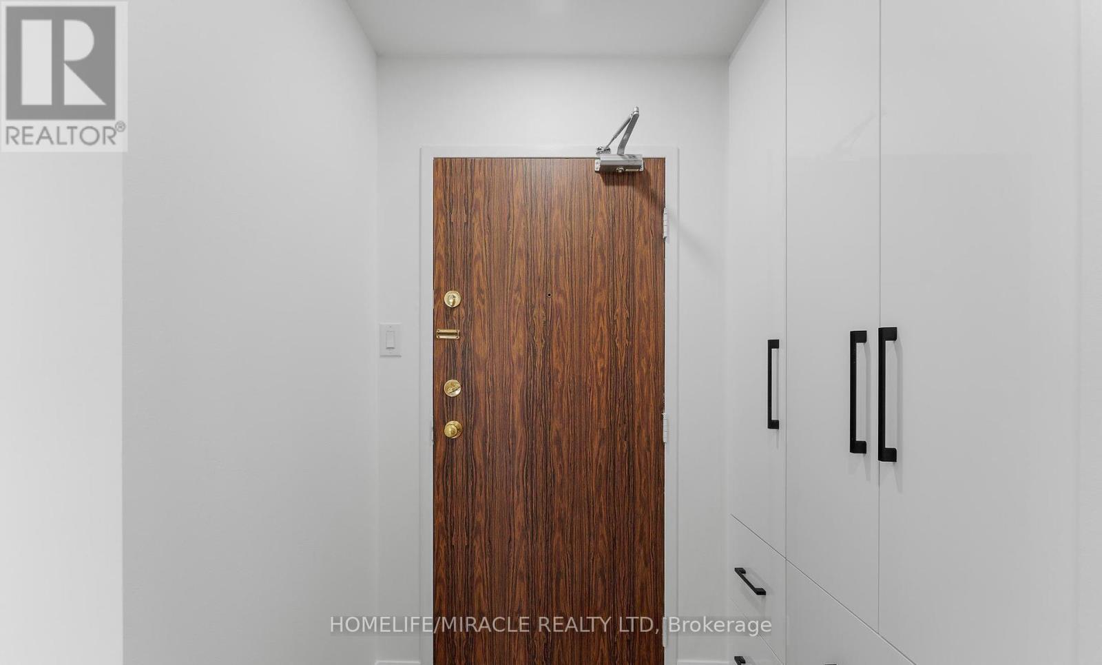 2605 - 18 Knightsbridge Road, Brampton, Ontario  L6T 3X5 - Photo 11 - W12637688