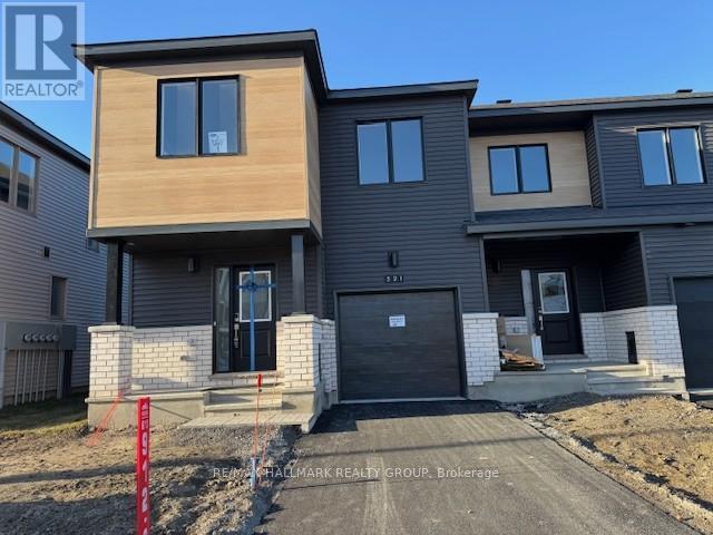 521 Galanthus Walk, Ottawa, Ontario  K2W 0N3 - Photo 2 - X12559898