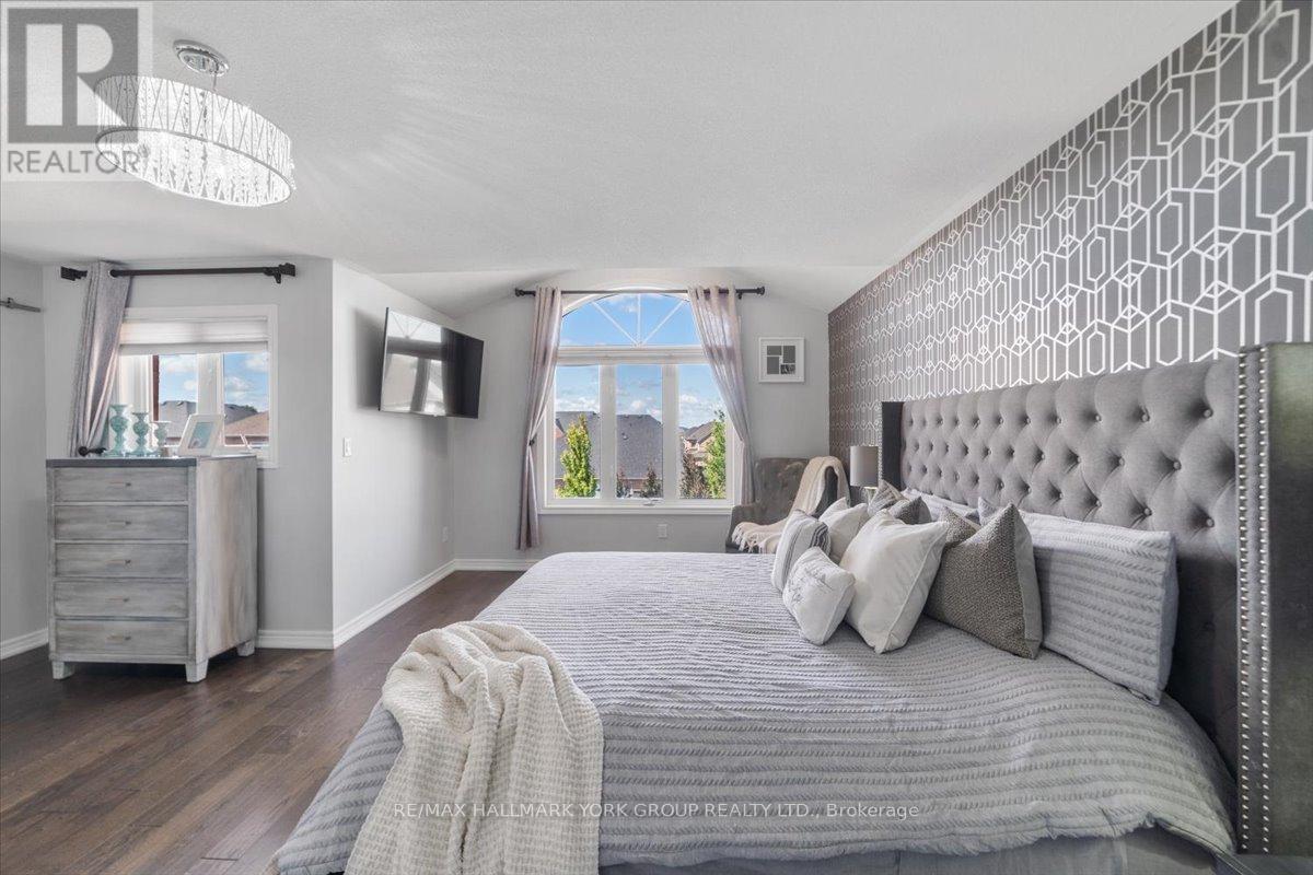 28 West Park Avenue, Bradford West Gwillimbury, Ontario L3Z 0A8 - Photo 22 - N12371375