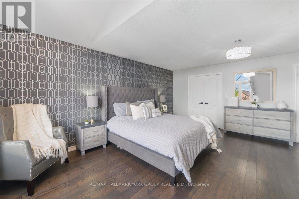 28 West Park Avenue, Bradford West Gwillimbury, Ontario L3Z 0A8 - Photo 23 - N12371375