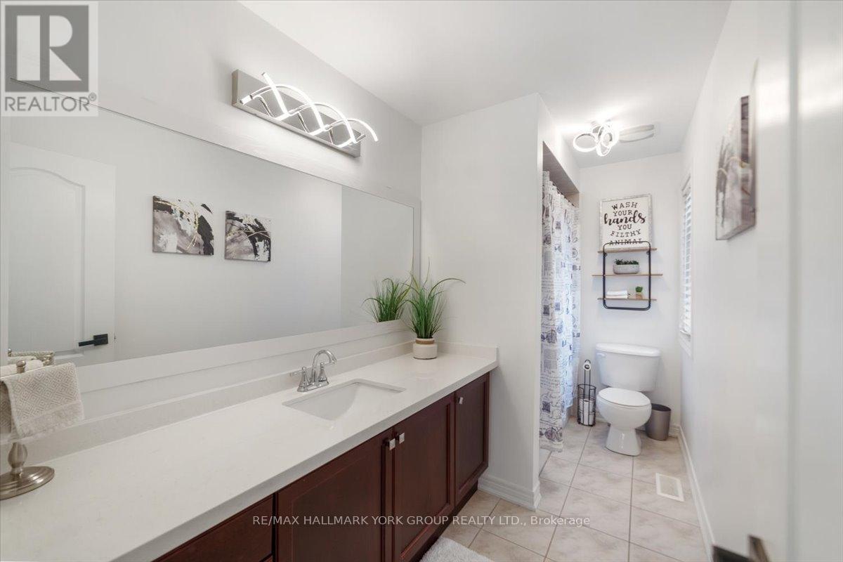 28 West Park Avenue, Bradford West Gwillimbury, Ontario L3Z 0A8 - Photo 30 - N12371375