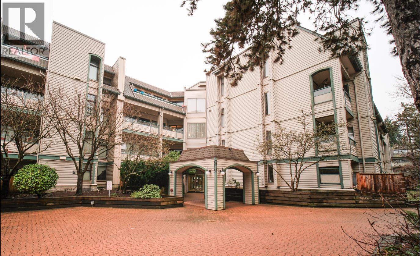 411 2915 Glen Drive, Coquitlam, British Columbia  V3B 7H8 - Photo 12 - R3074231