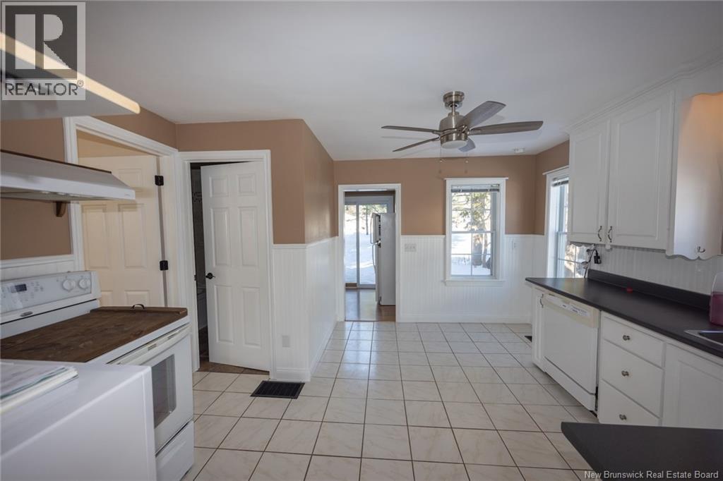 69 Watters Drive, Fredericton, New Brunswick E3A 3S9 - Photo 9 - NB131292