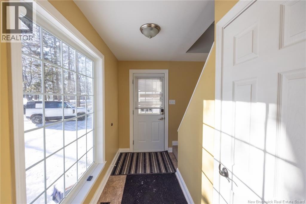 69 Watters Drive, Fredericton, New Brunswick E3A 3S9 - Photo 2 - NB131292