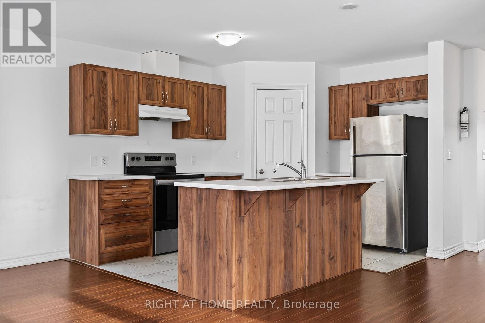 73 Brennan Crescent, Loyalist, Ontario  K0H 2H0 - Photo 11 - X12637704