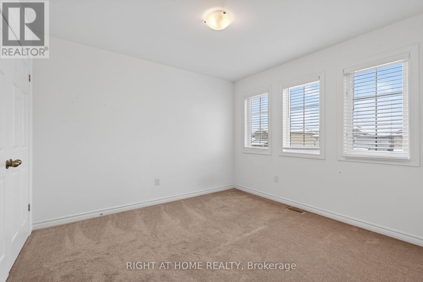 73 Brennan Crescent, Loyalist, Ontario  K0H 2H0 - Photo 25 - X12637704