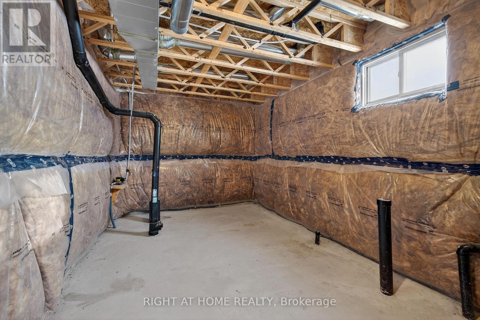 73 Brennan Crescent, Loyalist, Ontario  K0H 2H0 - Photo 30 - X12637704