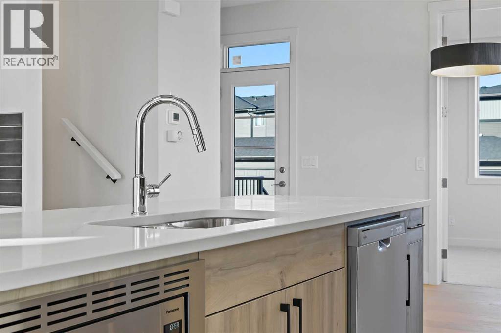 220 Waterford Heath, Chestermere, Alberta  T1X 2Z7 - Photo 18 - A2269514