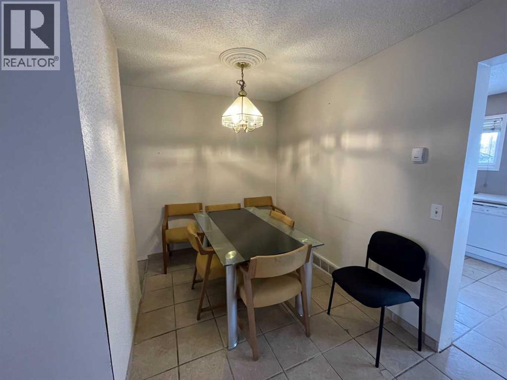 68 Abbeydale Villas Ne, Calgary, Alberta  T2A 7P6 - Photo 4 - A2274582