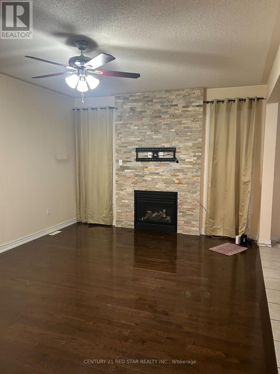 55 Chesterwood Crescent, Brampton, Ontario  L6Y 0Z4 - Photo 5 - W12637344