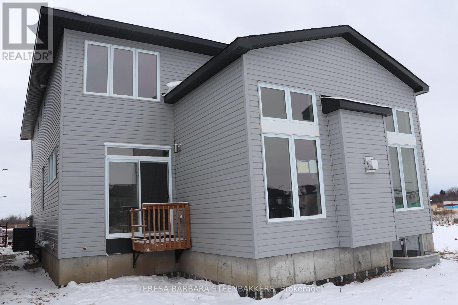 747 Kenny Gordon Avenue W, Ottawa, Ontario  K4M 0X9 - Photo 3 - X12637706