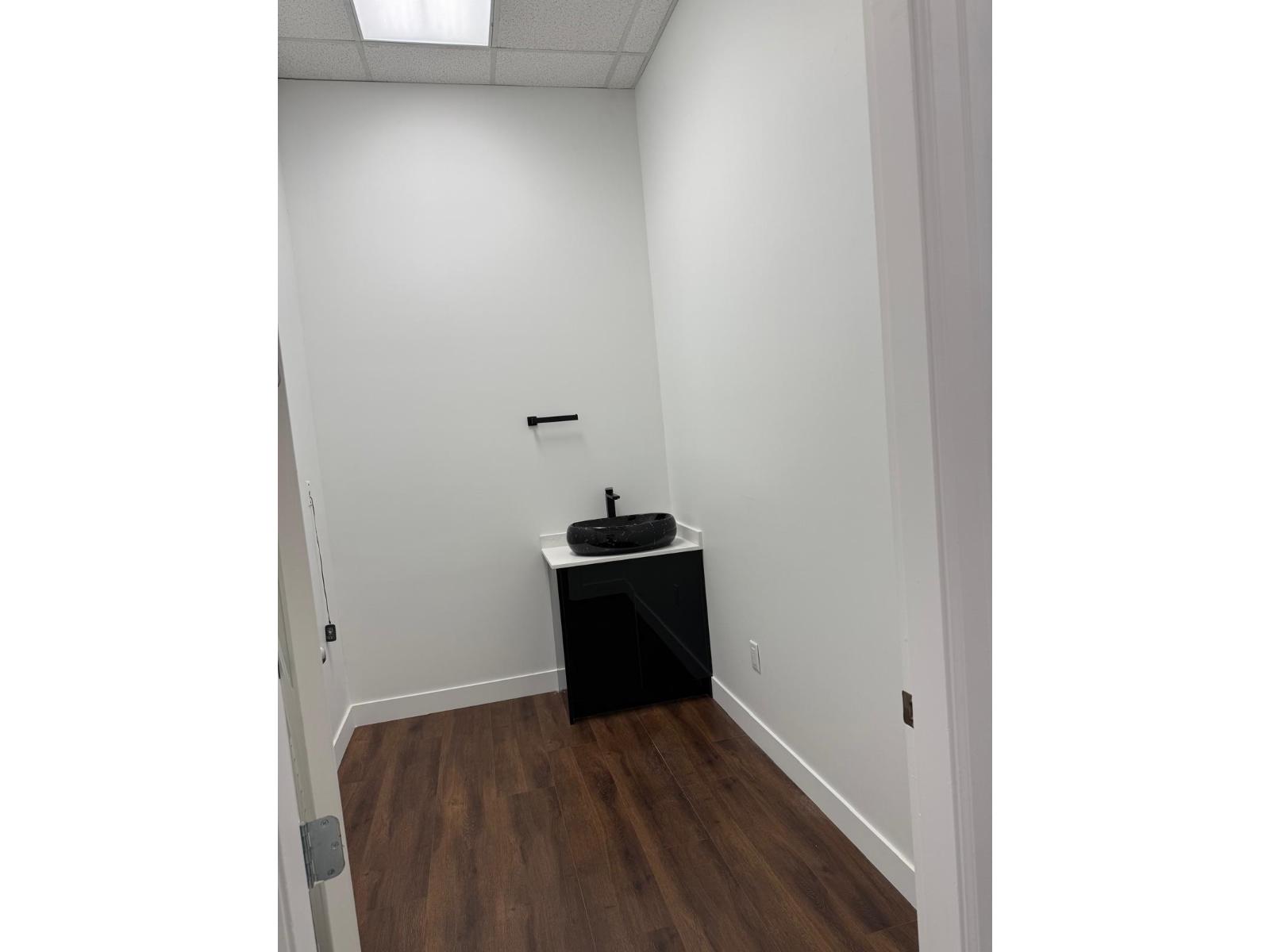 107 7130 120 Street, Surrey, British Columbia  V3W 3M8 - Photo 9 - C8074569