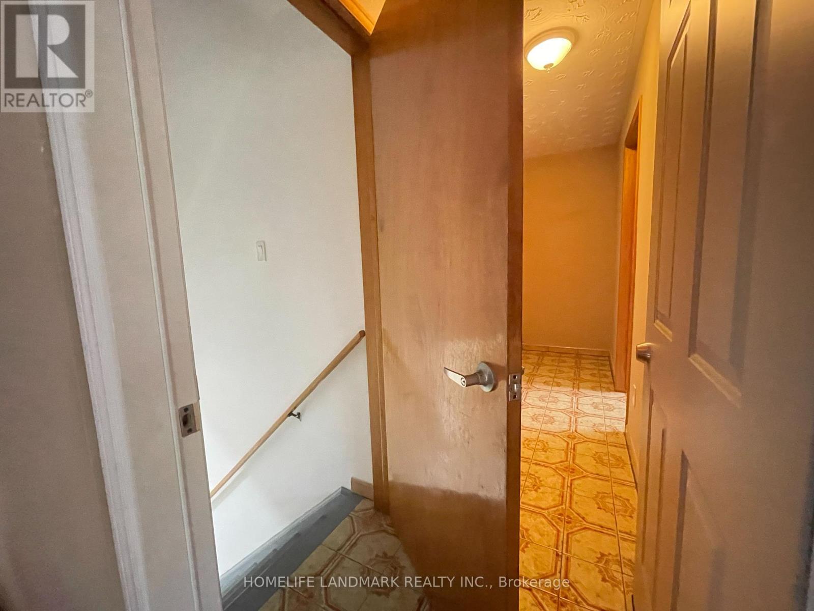 Lower & Main - 353 Darlington Court, Hamilton, Ontario  L9C 6Z2 - Photo 26 - X12637708