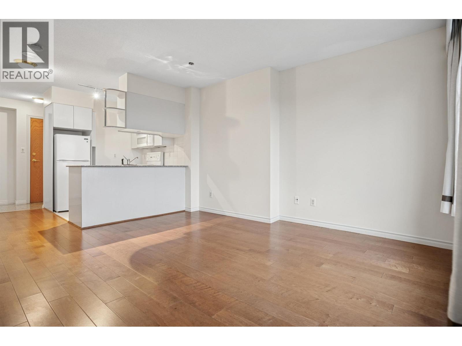 2409 1189 Howe Street, Vancouver, British Columbia  V6Z 2X4 - Photo 4 - R3074240