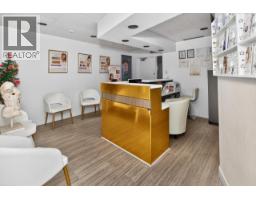 12085 CONFIDENTIAL, North Vancouver, British Columbia