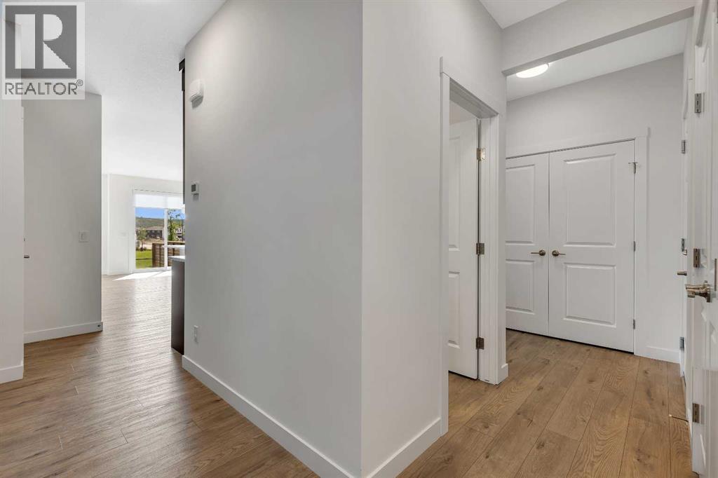 211 Creekstone Row Sw, Calgary, Alberta  T2X 4Y4 - Photo 5 - A2275428