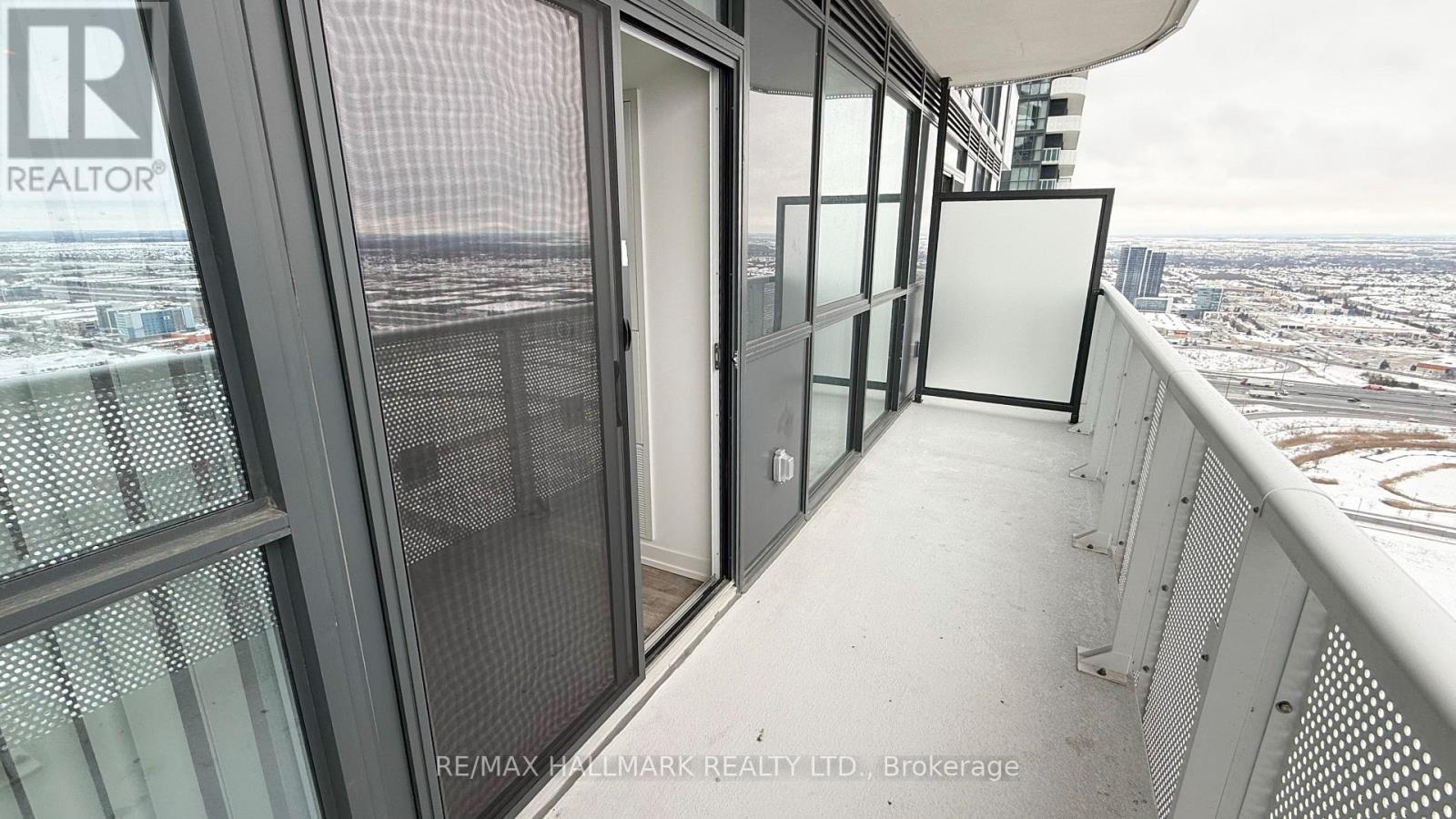 4203 - 8 Interchange Way, Vaughan, Ontario  L4K 0R2 - Photo 7 - N12637742