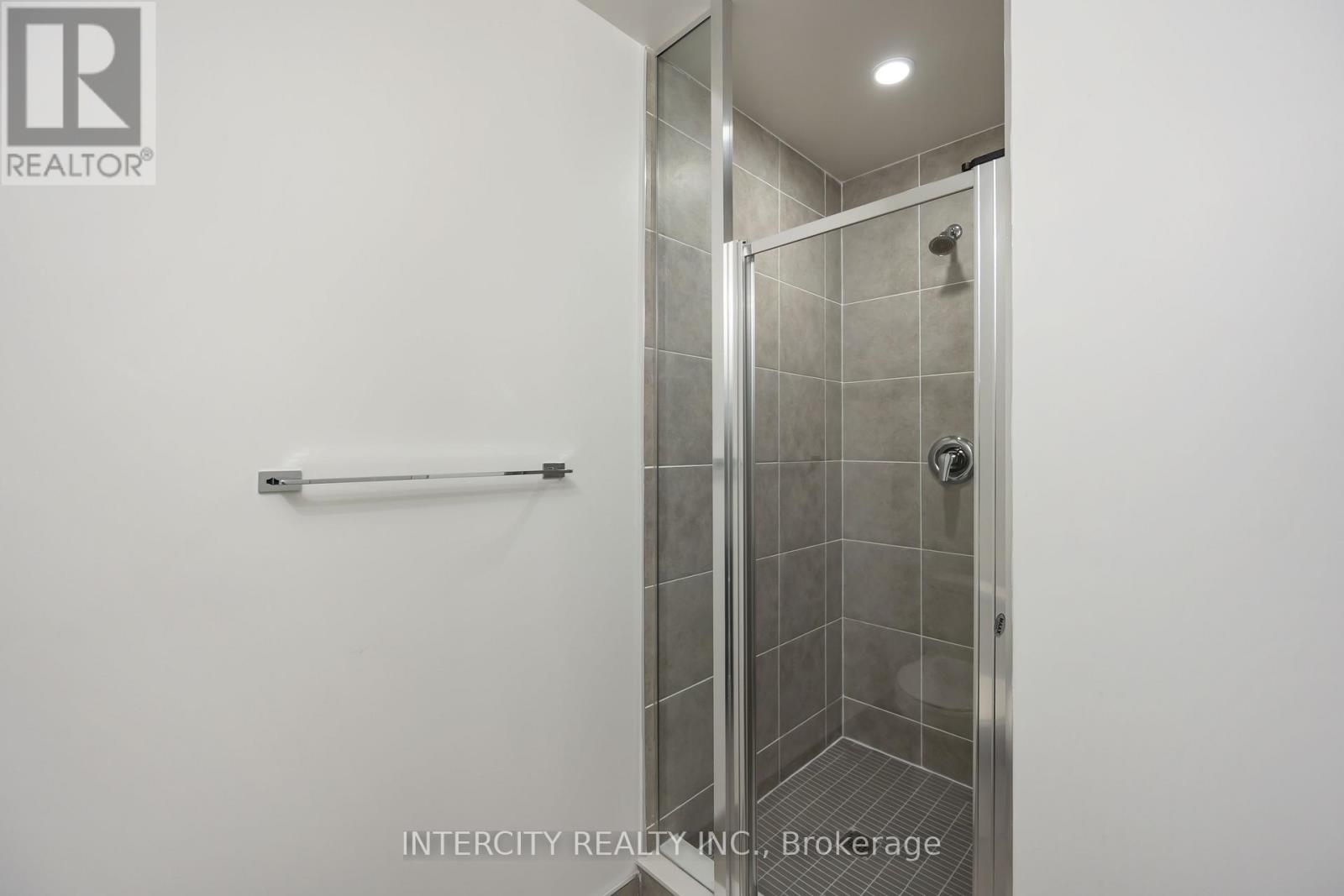 802 - 10 Rouge Valley Drive, Markham, Ontario  L6G 0G9 - Photo 14 - N12463199