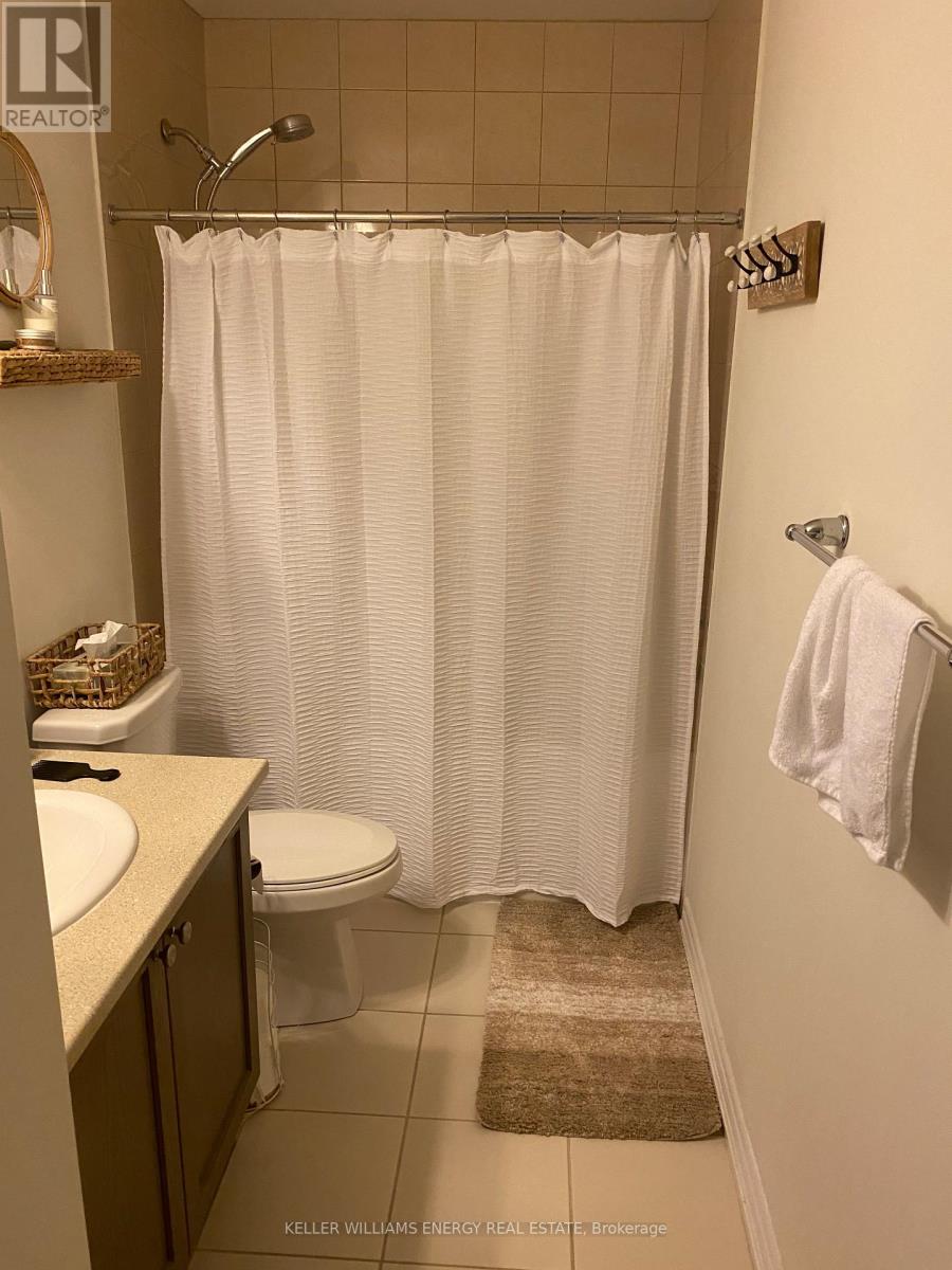 102 Tabaret Crescent, Oshawa, Ontario  L1G 0G5 - Photo 6 - E12637754