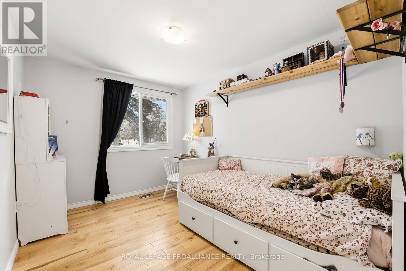 17 Chrisval Avenue, Quinte West, Ontario  K8V 5P7 - Photo 28 - X12637756