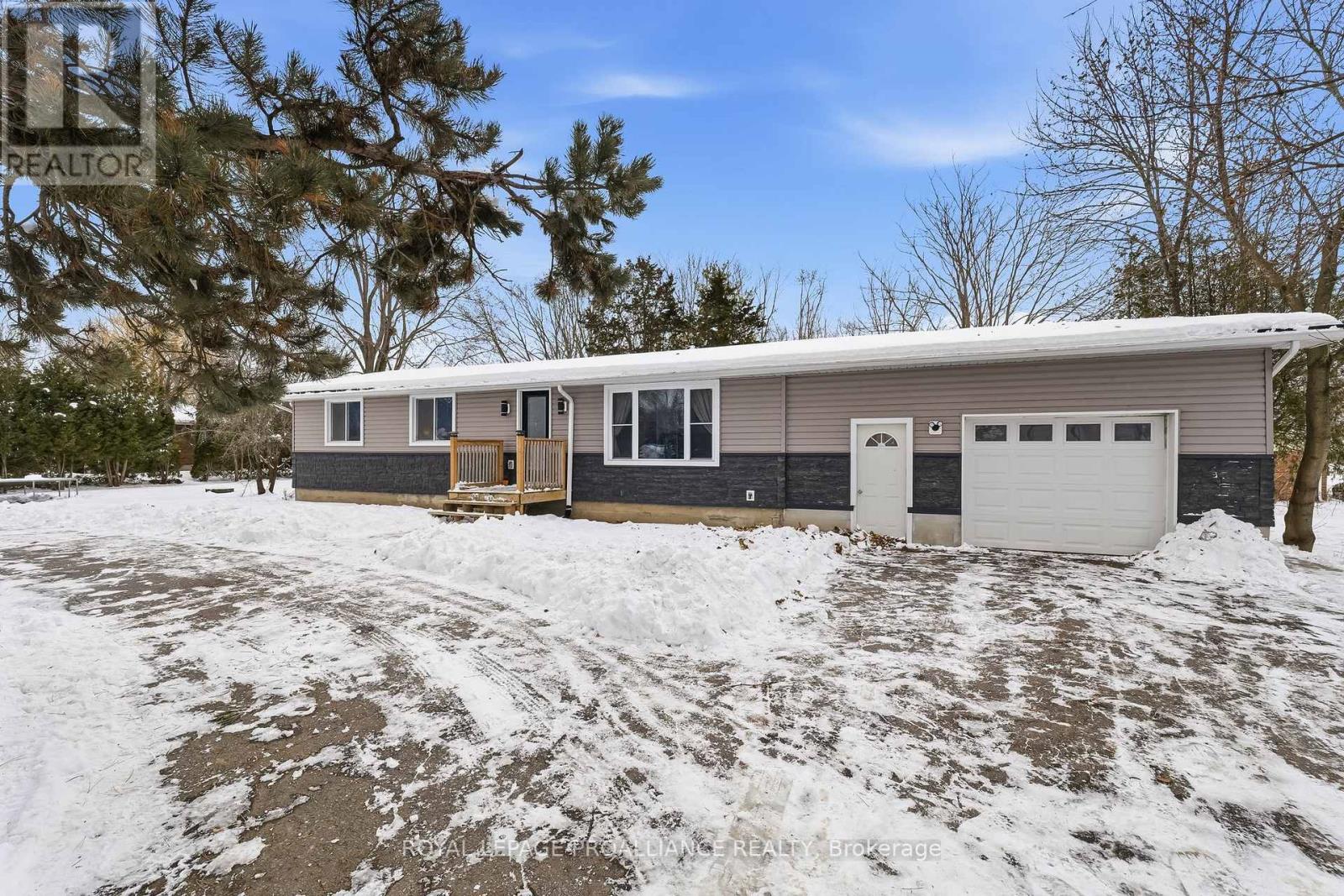 17 Chrisval Avenue, Quinte West, Ontario  K8V 5P7 - Photo 3 - X12637756