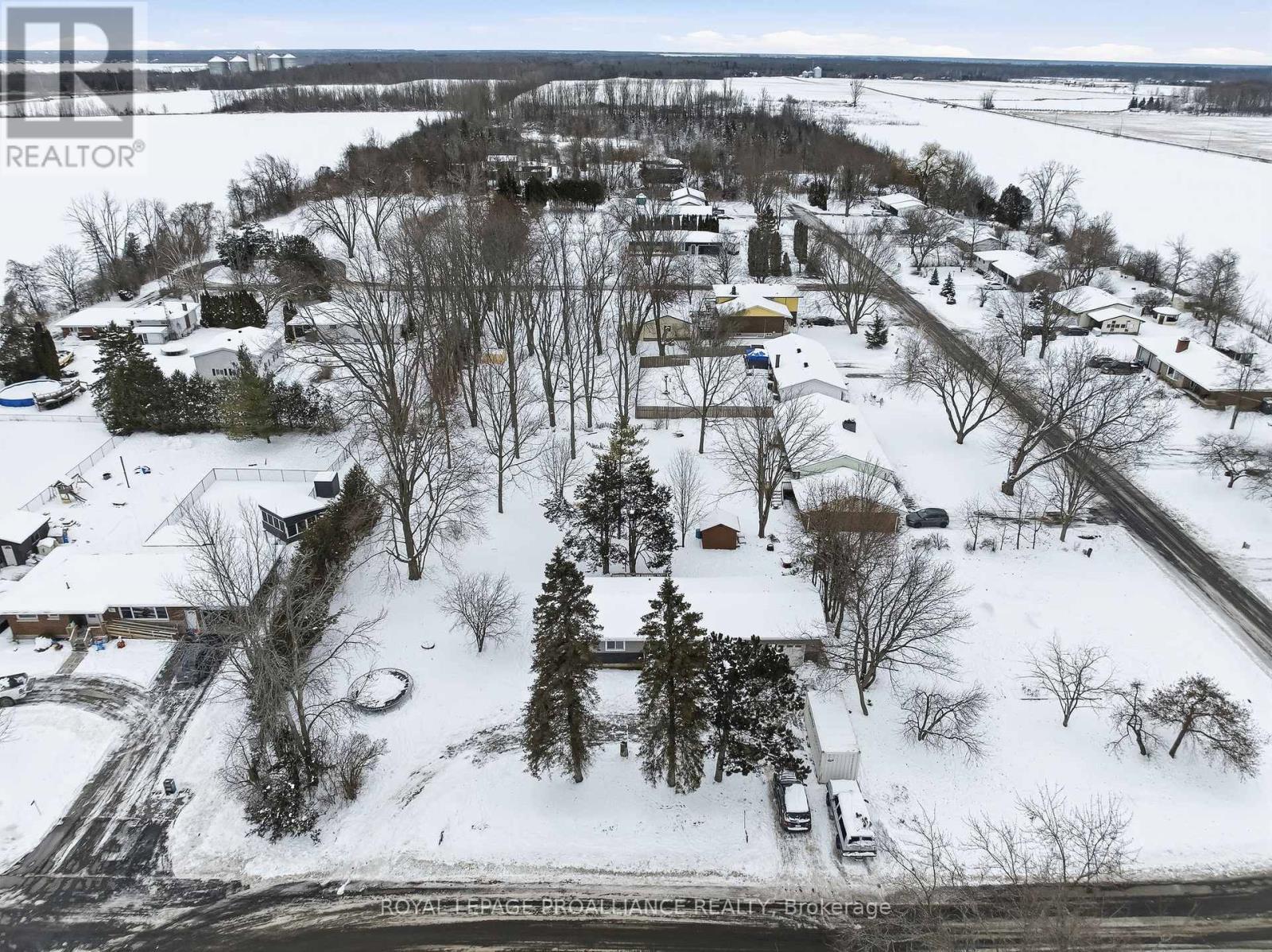 17 Chrisval Avenue, Quinte West, Ontario  K8V 5P7 - Photo 6 - X12637756