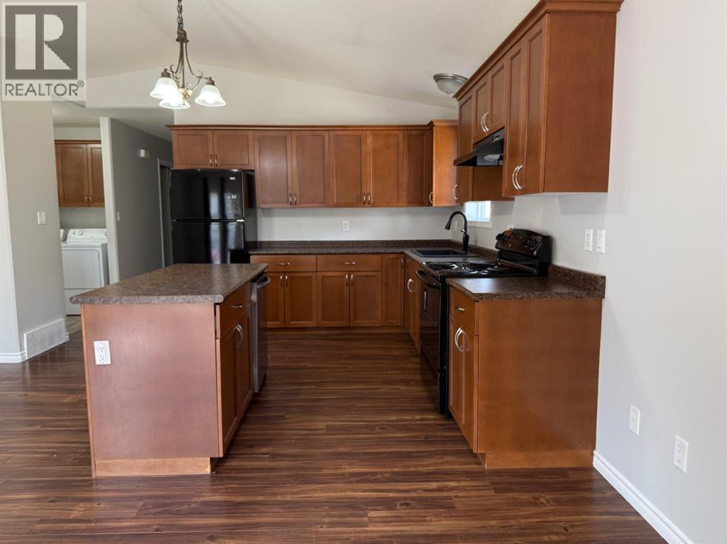 4822 50 Avenue, Vermilion, Alberta T9X 1T6 - Photo 3 - A2238515