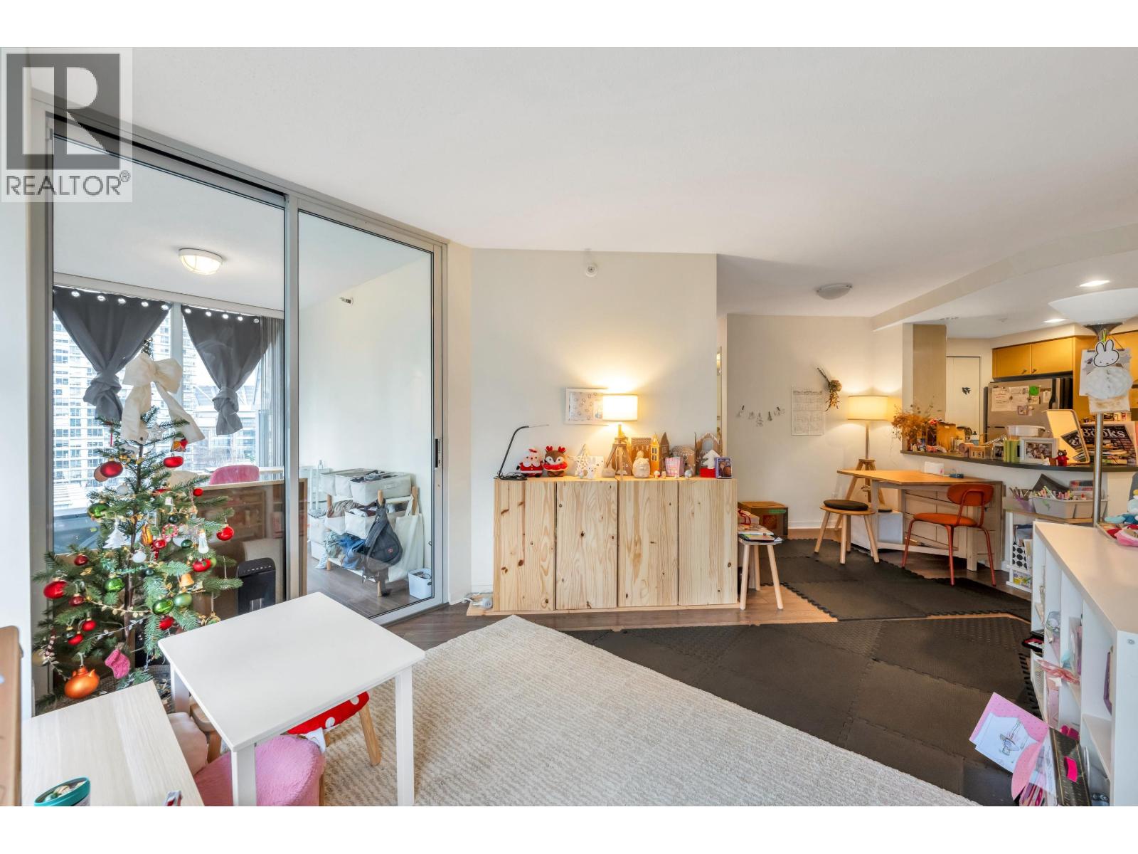 1001 1009 Expo Boulevard, Vancouver, British Columbia  V6Z 3A2 - Photo 5 - R3073115