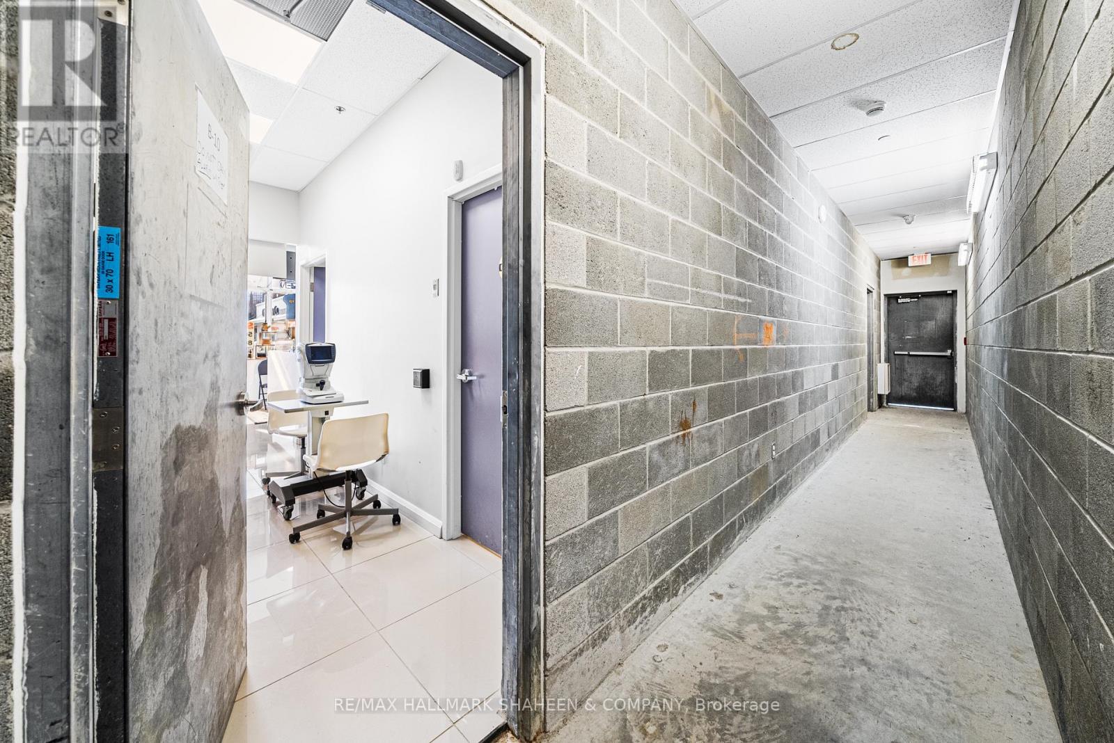 B10 - 9610 Yonge Street, Richmond Hill, Ontario  L4C 1V6 - Photo 11 - N12637748